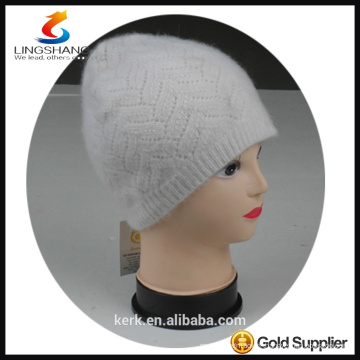 DSC9591 lingshang angora haute qualité hiver Custom Crocheting tricotée chapeau broderie femme